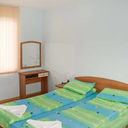 Five-bedroom Holiday In קושריצה