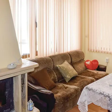 Five-bedroom Holiday In Holiday home *